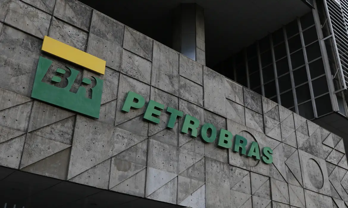 Petrobras reporta lucro de R$ 52,4 bilhões no segundo trimestre