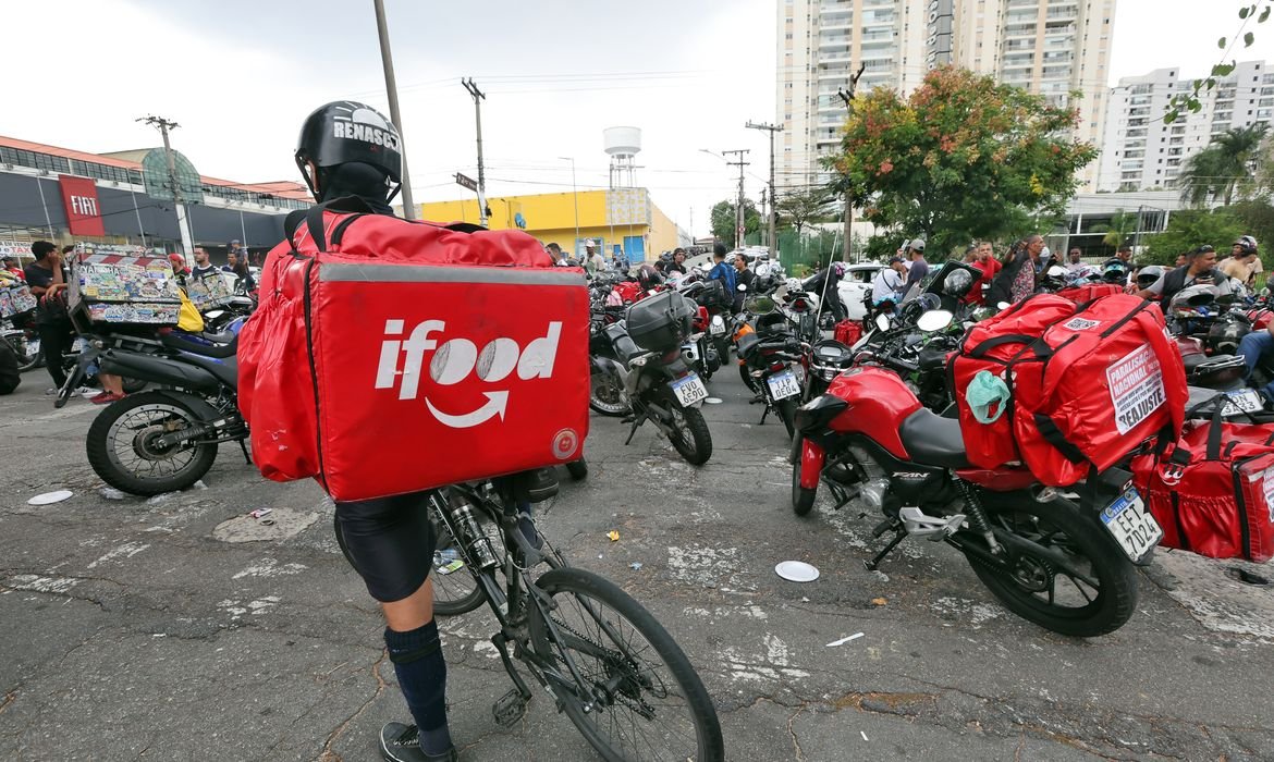 Anvisa autoriza venda de medicamentos por apps de entrega