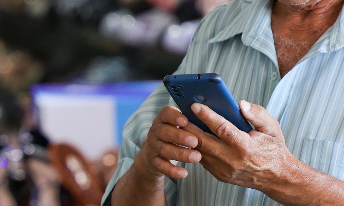 Procon-RJ lança cartilha sobre riscos das apostas online