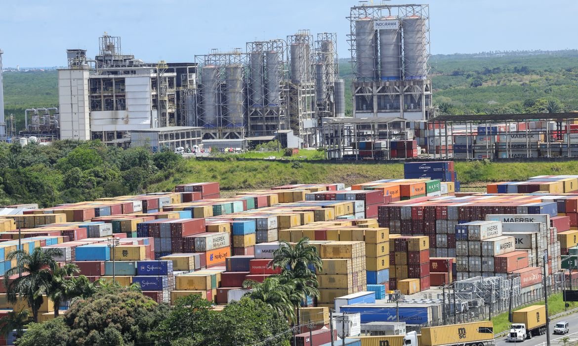 Amcham alerta para riscos de retaliações comerciais com os EUA