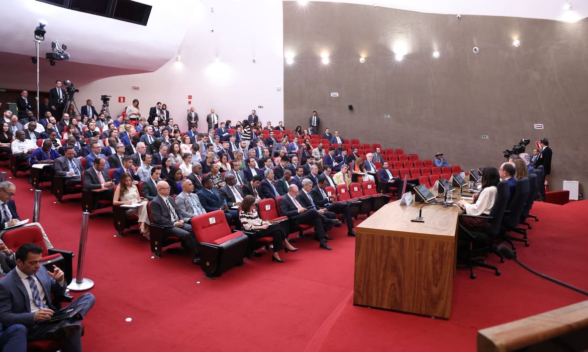 TSE inicia campanha para engajar eleitores nas eleições de 2026